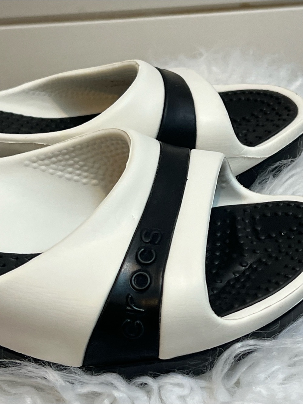 Crocs Sassari Women's Size 9 | Black White Wedge Heels Open Toe | Pool Boat - Picture 7 of 13